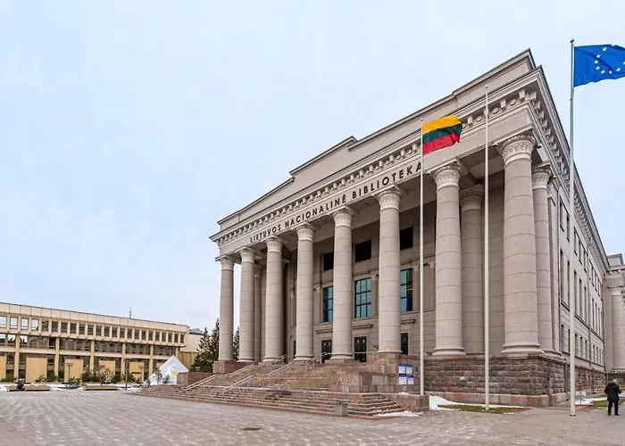 With Free Parking And Self Check In شقة *